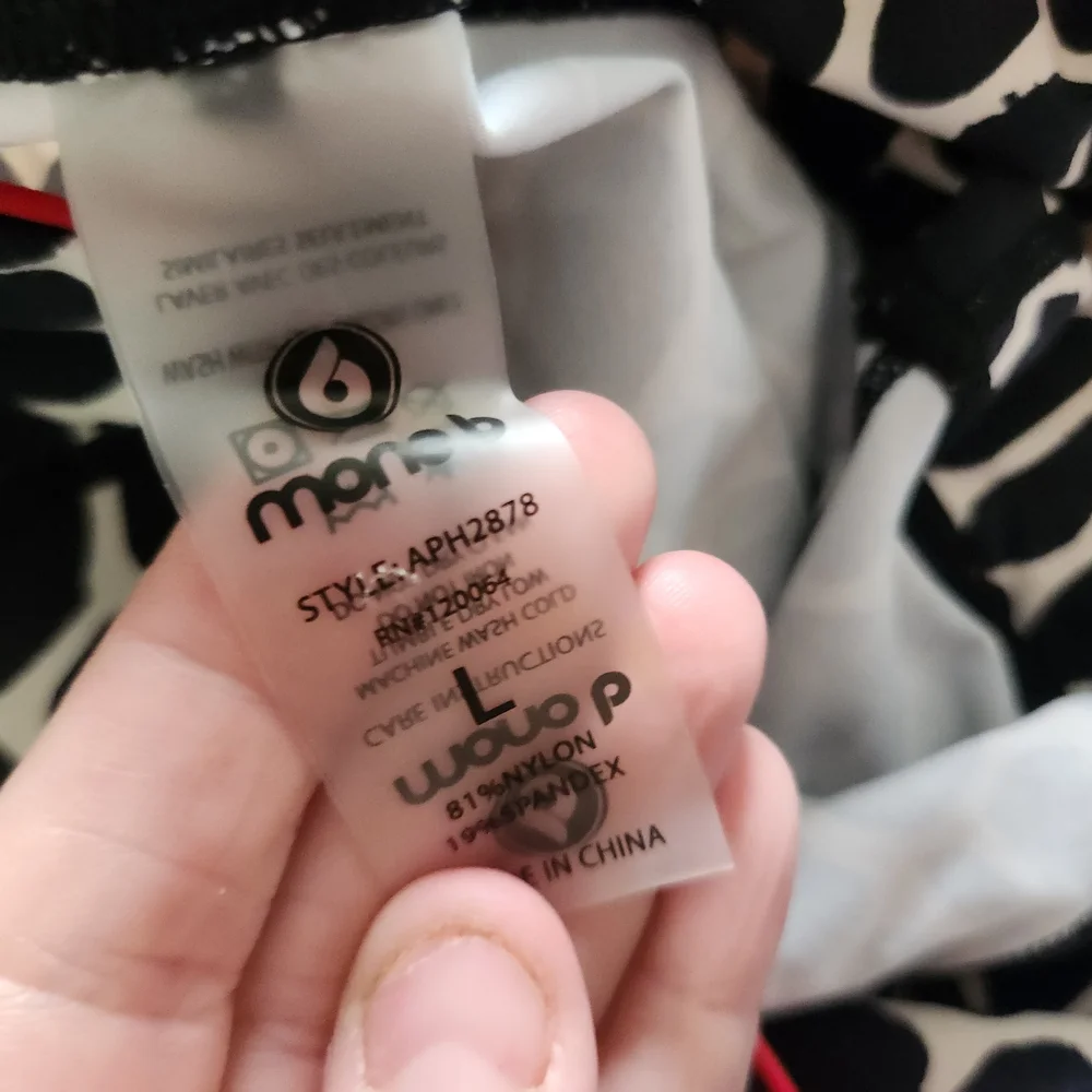 Mono B Giraffe Patterned Leggings Size L Euc